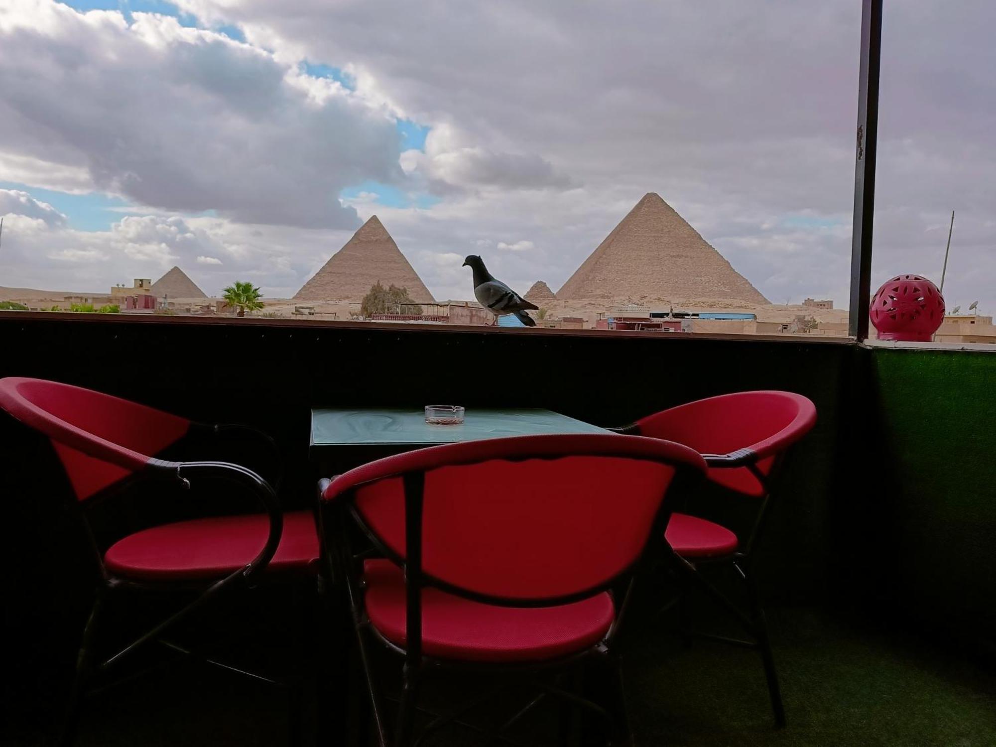 Magic Golden Pyramids View Hotel Kafrat al Jabal Exterior photo