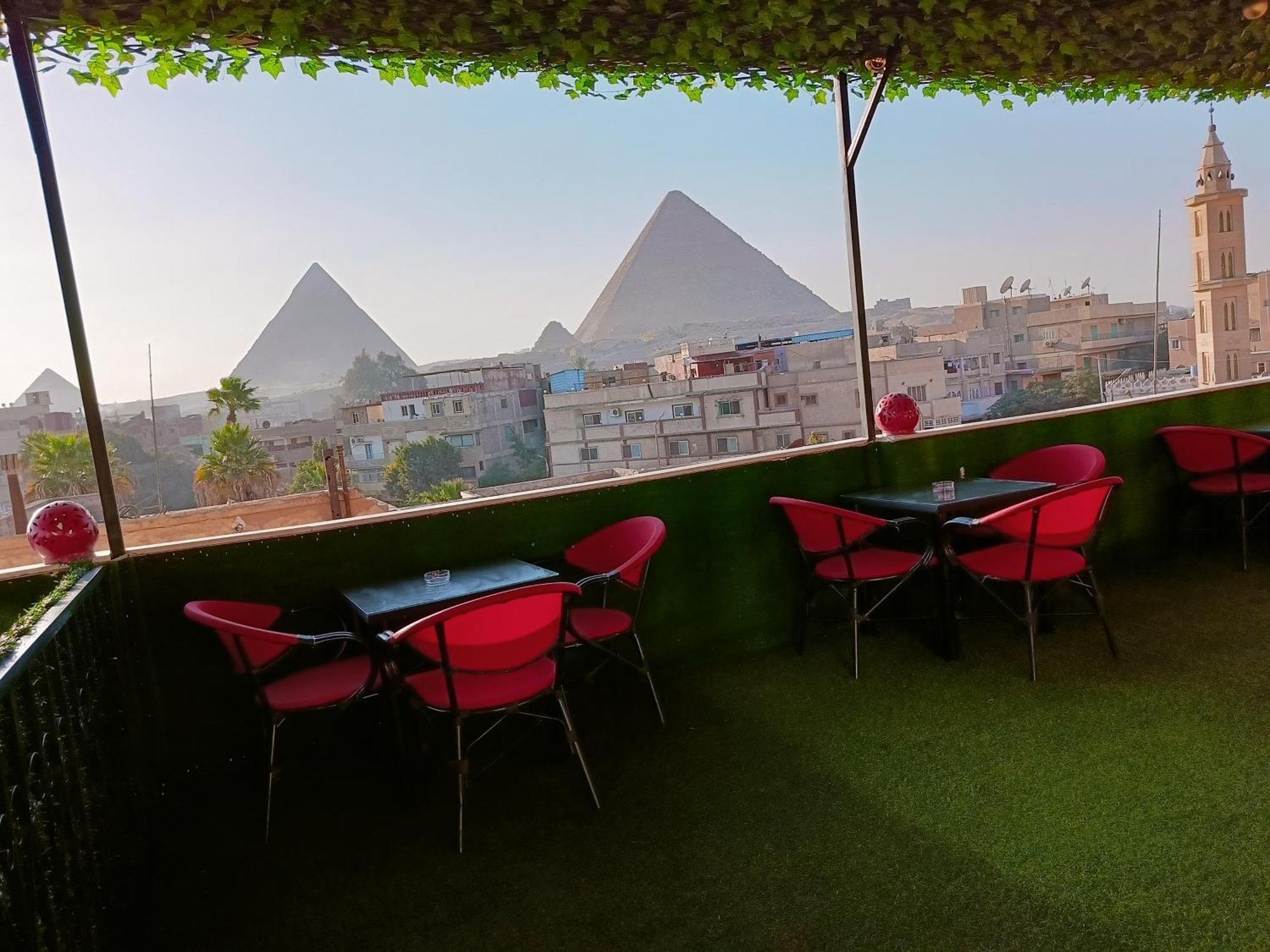 Magic Golden Pyramids View Hotel Kafrat al Jabal Exterior photo